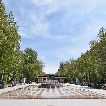 A 74 New Building In The Center Of The Capital Apartment Yerevan Exterior photo
